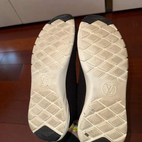 Louis Vuitton Black and Blue Sneakers - Picture 5 of 7